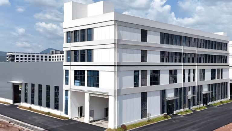 Multi-Story Modern Steel Structure Office