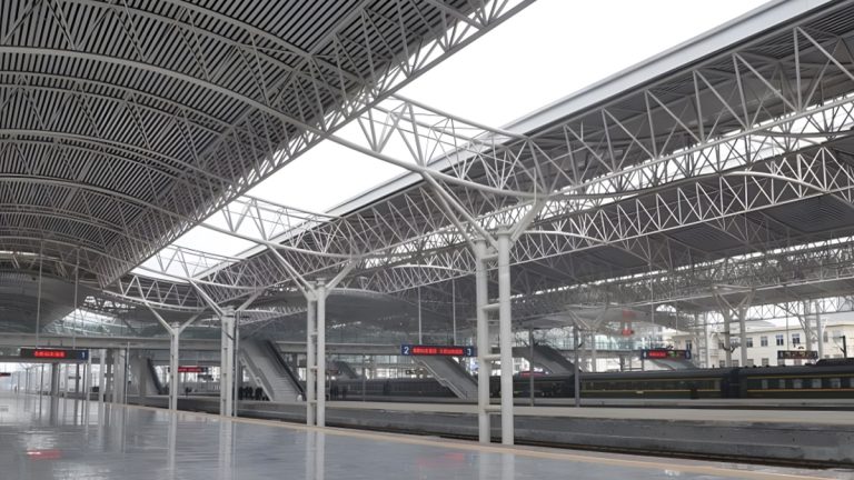 Large-span structural steel roof system for high-speed railway station platform by Shijie Heavy Industry